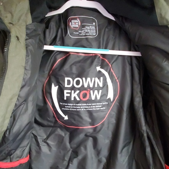 NWOT FKOW Down Ski Jacket W/Removable Hood Size M - Picture 4 of 8